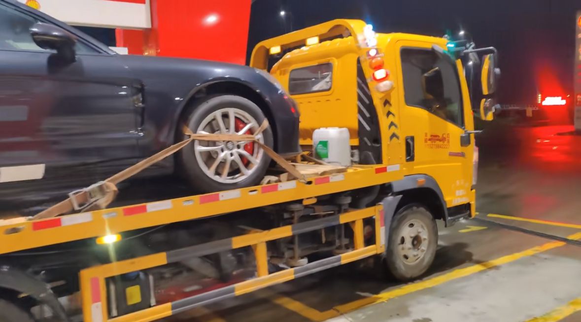 湖南行车途中遇到突发状况该如何呼叫道路救援？